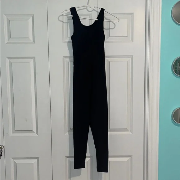 SET Active Black Bodysuit Sleek Minimalist Design - Picture 1 of 1
